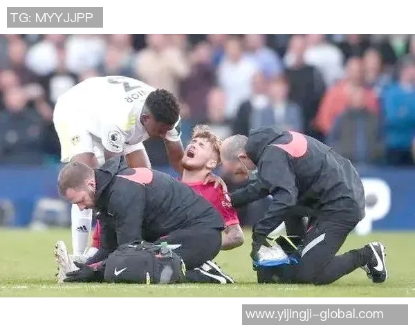 足总杯惊现大逆转利物浦6-2战胜莱比锡引发争议判罚热议